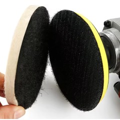 Disque feutre de polissage pour ponceuse orbitale, diamètre 125 mm, fixation Velcro.