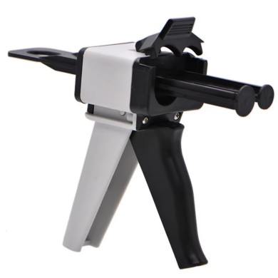 Pistolet pour seringues époxy SealTech Marine.