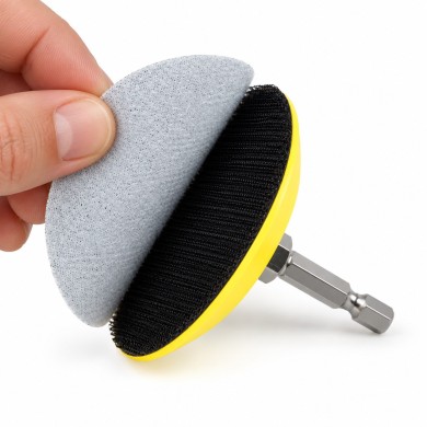 Plateau support auto-agrippant Ø75 mm pour disques abrasifs Velcro.