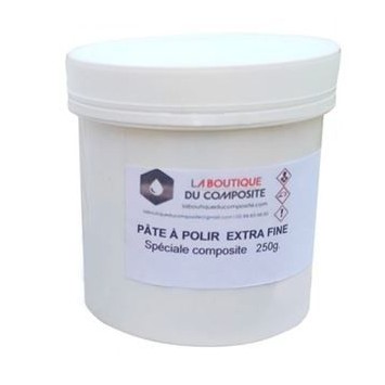 Pâte à polir pour polissage extra fin des stratifiés polyester ou époxy.