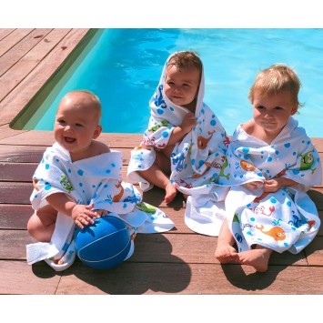 Cape Sévylor en tissu éponge pour enfants.